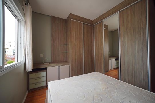Suíte 2 de apartamento para alugar com 2 quartos, 88m² em Canasvieiras, Florianópolis