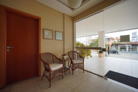 Área comum  de apartamento para alugar com 2 quartos, 88m² em Canasvieiras, Florianópolis