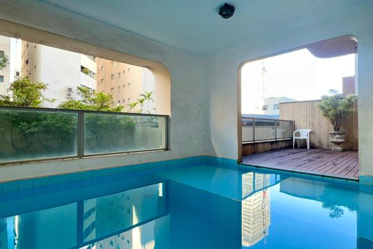 Piscina Coberta de apartamento para alugar com 2 quartos, 70m² em Pinheiros, São Paulo