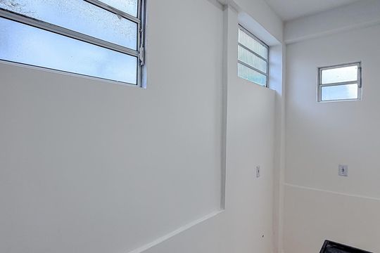 Cozinha e Área de Serviço de casa para alugar com 1 quarto, 49m² em Jardim da Glória, São Paulo