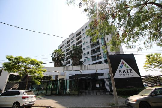 Fachada de kitnet/studio à venda com 1 quarto, 36m² em Jacarepaguá, Rio de Janeiro