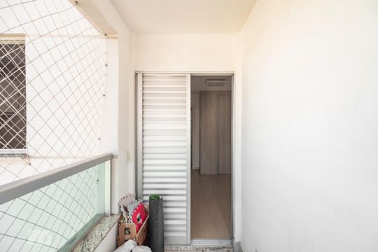 Varanda do Quarto de apartamento à venda com 3 quartos, 90m² em Sagrada Família, Belo Horizonte