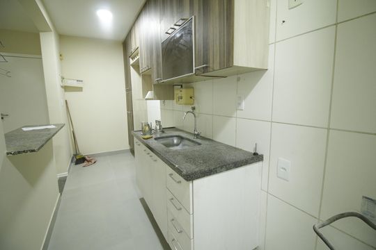 Cozinha de apartamento à venda com 2 quartos, 60m² em Taquara, Rio de Janeiro