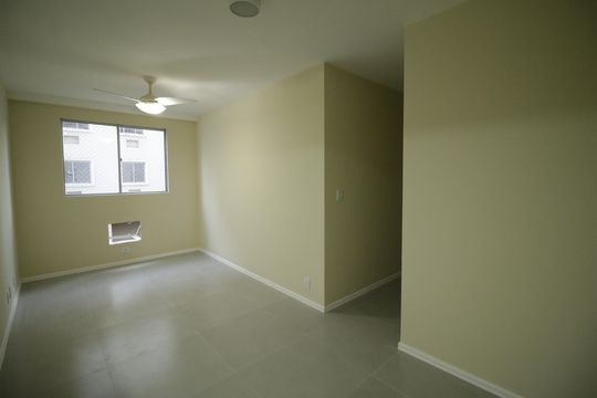Apartamento à venda com 2 quartos, 60m² em Taquara, Rio de Janeiro