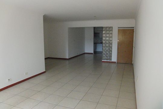 Sala de apartamento para alugar com 4 quartos, 156m² em Cerqueira César, São Paulo