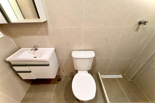Banheiro de apartamento à venda com 1 quarto, 40m² em Catete, Rio de Janeiro