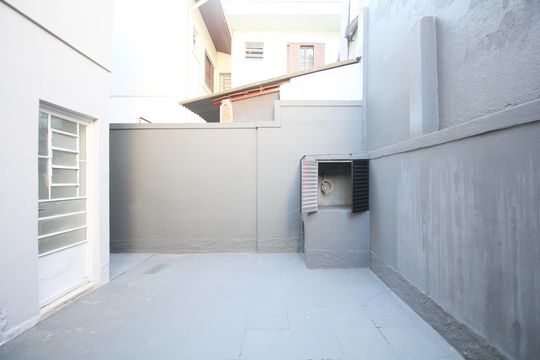 Quintal de casa para alugar com 3 quartos, 200m² em Jardim Colombo, São Paulo