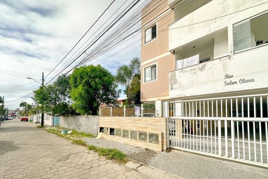 Vista da Rua de apartamento para alugar com 2 quartos, 72m² em Ingleses do Rio Vermelho, Florianópolis