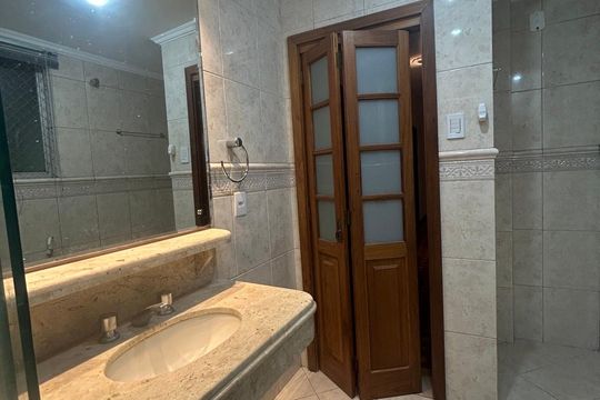 Apartamento para alugar com 3 quartos, 110m² em Santana, Porto Alegre