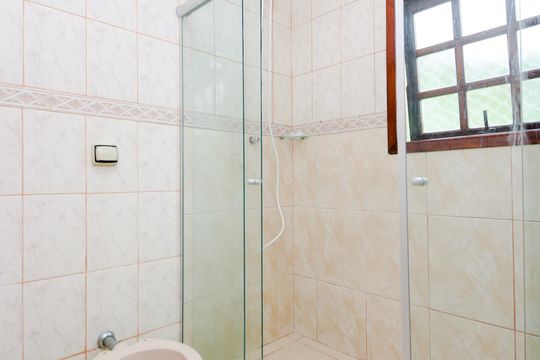 Banheiro da Suíte de casa para alugar com 3 quartos, 180m² em Jardim Toscana, Guarulhos