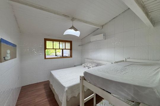 Suíte de casa para alugar com 2 quartos, 80m² em Recreio dos Bandeirantes, Rio de Janeiro