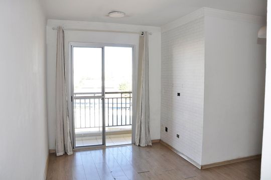 Sala de apartamento para alugar com 3 quartos, 50m² em Jardim Peri, São Paulo