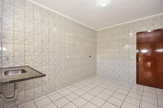 Cozinha de casa para alugar com 2 quartos, 94m² em Parque Monte Alegre, Taboão da Serra