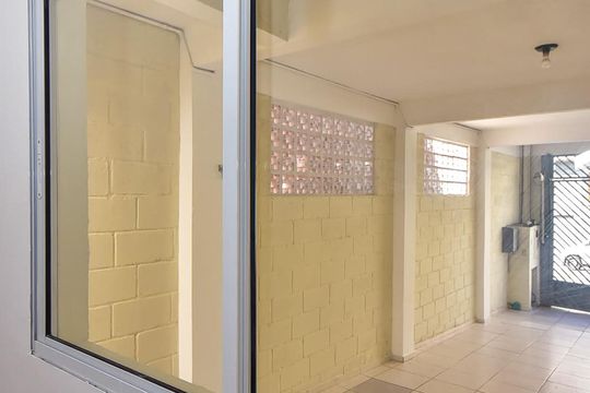 Vista Sala de casa para alugar com 2 quartos, 94m² em Parque Monte Alegre, Taboão da Serra
