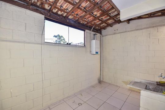 Área de Serviço de casa para alugar com 2 quartos, 94m² em Parque Monte Alegre, Taboão da Serra