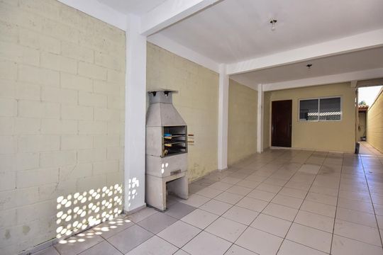 Garagem de casa para alugar com 2 quartos, 94m² em Parque Monte Alegre, Taboão da Serra