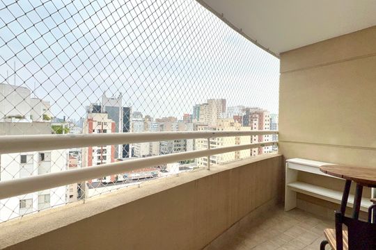 Varanda de kitnet/studio para alugar com 1 quarto, 40m² em Pinheiros, São Paulo