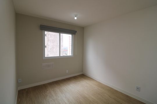 Apartamento à venda com 2 quartos, 42m² em Sítio da Figueira, São Paulo