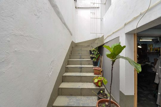 Quintal de casa à venda com 3 quartos, 120m² em Água Branca, São Paulo