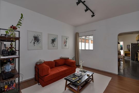 Casa à venda com 3 quartos, 120m² em Água Branca, São Paulo