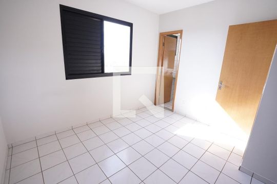 Suíte de apartamento para alugar com 3 quartos, 79m² em Setor dos Funcionários, Goiânia