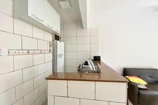 Cozinha de kitnet/studio à venda com 1 quarto, 25m² em Botafogo, Rio de Janeiro