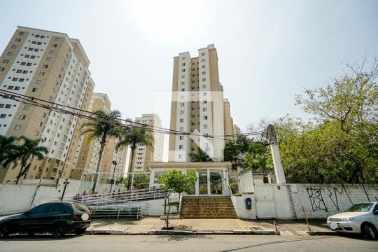 Fachada  de apartamento à venda com 3 quartos, 65m² em Vila Moreira, São Paulo