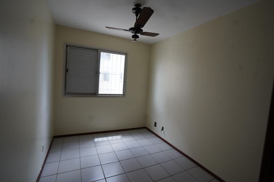 Quarto de apartamento para alugar com 2 quartos, 72m² em Setor Bueno, Goiânia