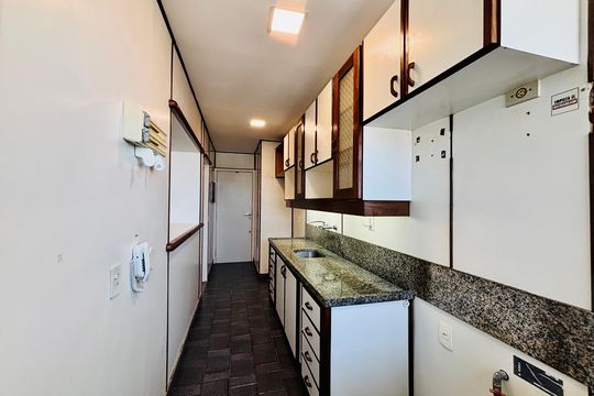 Cozinha de apartamento para alugar com 2 quartos, 92m² em Leblon, Rio de Janeiro