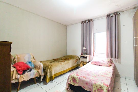 Quarto 1 de casa de condomínio à venda com 2 quartos, 170m² em Vila Campanela, São Paulo