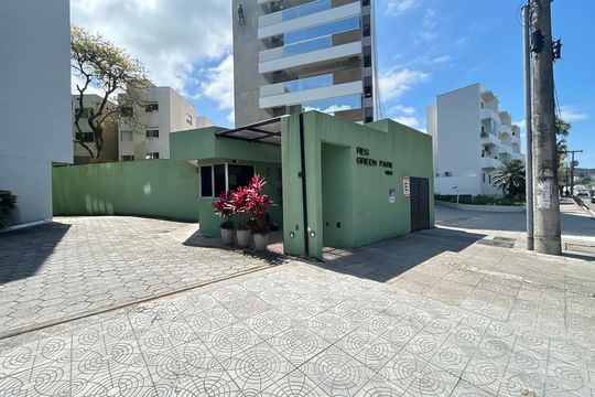 Placa  de apartamento para alugar com 1 quarto, 60m² em Itacorubi, Florianópolis