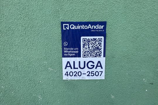 Placa  de apartamento para alugar com 1 quarto, 60m² em Itacorubi, Florianópolis
