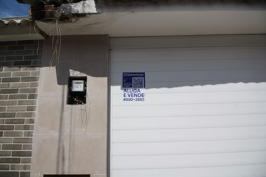 Placa Código ABAV-264 de casa de condomínio à venda com 3 quartos, 140m² em Freguesia , Rio de Janeiro