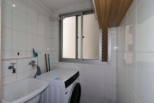 Área de Serviço de apartamento à venda com 2 quartos, 51m² em Jardim Sílvia, Santo André