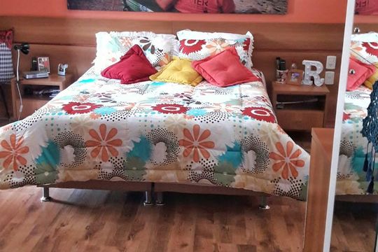 Quarto 1 de casa para alugar com 3 quartos, 200m² em Jardim Itu Sabará, Porto Alegre