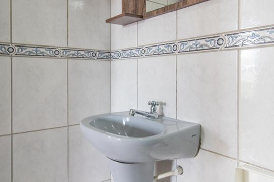Banheiro de apartamento para alugar com 2 quartos, 60m² em Partenon, Porto Alegre