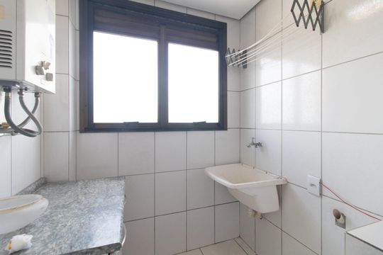 Cozinha de apartamento para alugar com 2 quartos, 60m² em Partenon, Porto Alegre