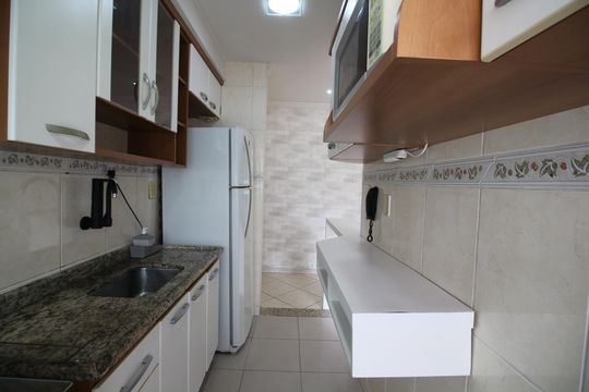 Cozinha de apartamento à venda com 2 quartos, 60m² em Jacarepaguá, Rio de Janeiro