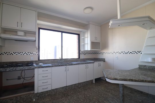 Cozinha de apartamento à venda com 3 quartos, 130m² em Parque das Nações, Santo André