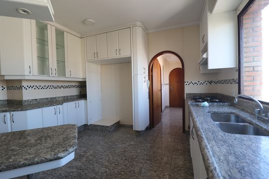 Cozinha de apartamento à venda com 3 quartos, 130m² em Parque das Nações, Santo André
