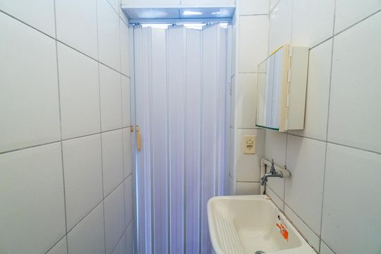 Banheiro de apartamento para alugar com 1 quarto, 20m² em Jabaquara, São Paulo