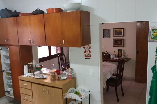 Cozinha de casa à venda com 3 quartos, 400m² em Jardim Morumbi, São Paulo