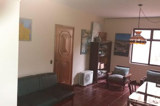 Casa à venda com 3 quartos, 400m² em Jardim Morumbi, São Paulo