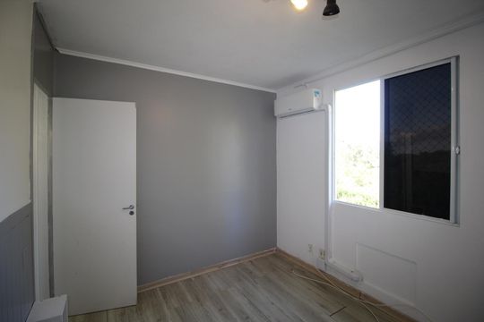 Quarto 2 de apartamento à venda com 2 quartos, 45m² em Protásio Alves, Porto Alegre