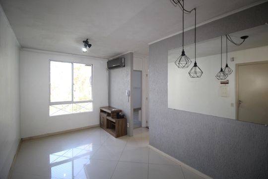 Sala de apartamento à venda com 2 quartos, 45m² em Protásio Alves, Porto Alegre