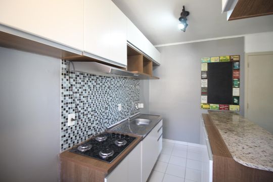 Cozinha de apartamento à venda com 2 quartos, 45m² em Protásio Alves, Porto Alegre