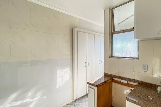 Cozinha  de apartamento para alugar com 2 quartos, 67m² em Parque Paineiras, São Paulo