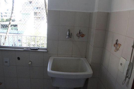 Área de Serviço de apartamento para alugar com 2 quartos, 100m² em Pechincha, Rio de Janeiro