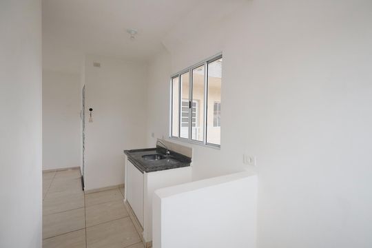 Cozinha e Área de Serviço de apartamento para alugar com 1 quarto, 35m² em Vila Gustavo, São Paulo
