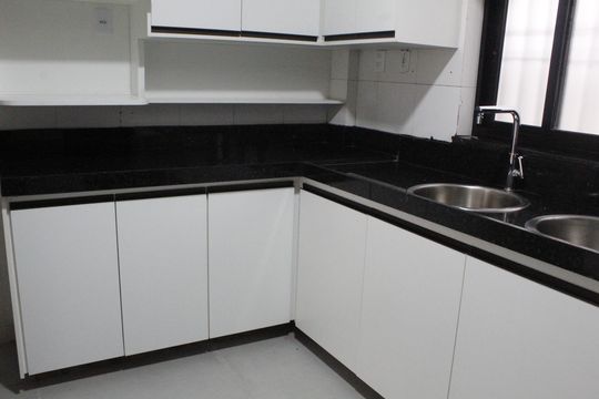 Cozinha de casa de condomínio para alugar com 5 quartos, 800m² em Freguesia (jacarepaguá), Rio de Janeiro